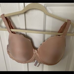 Victoria’s Secret dream angels lined Demi bra. Size 38D